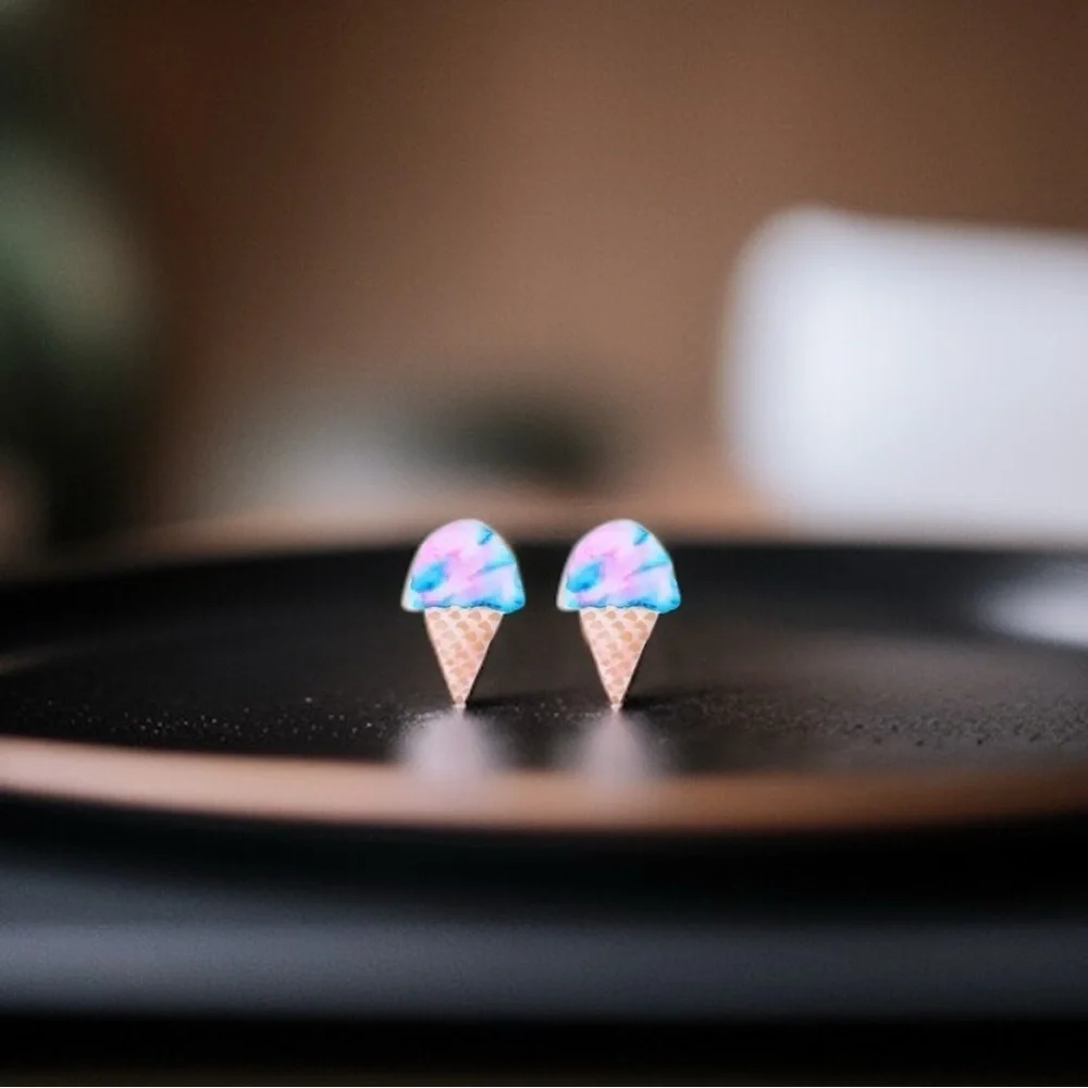 Sweeten Your Style: Adorable Cotton Candy Stud Earrings! 🍭✨ NWT Summertime Studs